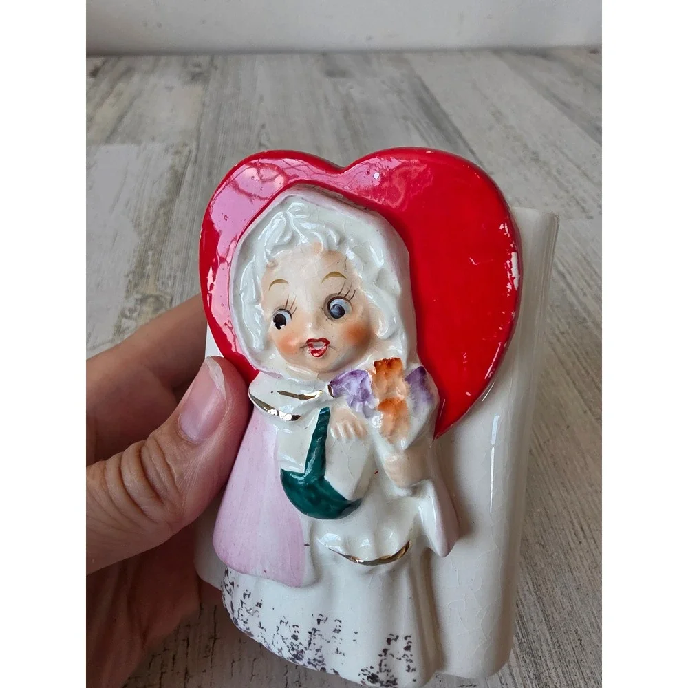Vintage heart planter girl ceramic figurine decor Valentine's Day